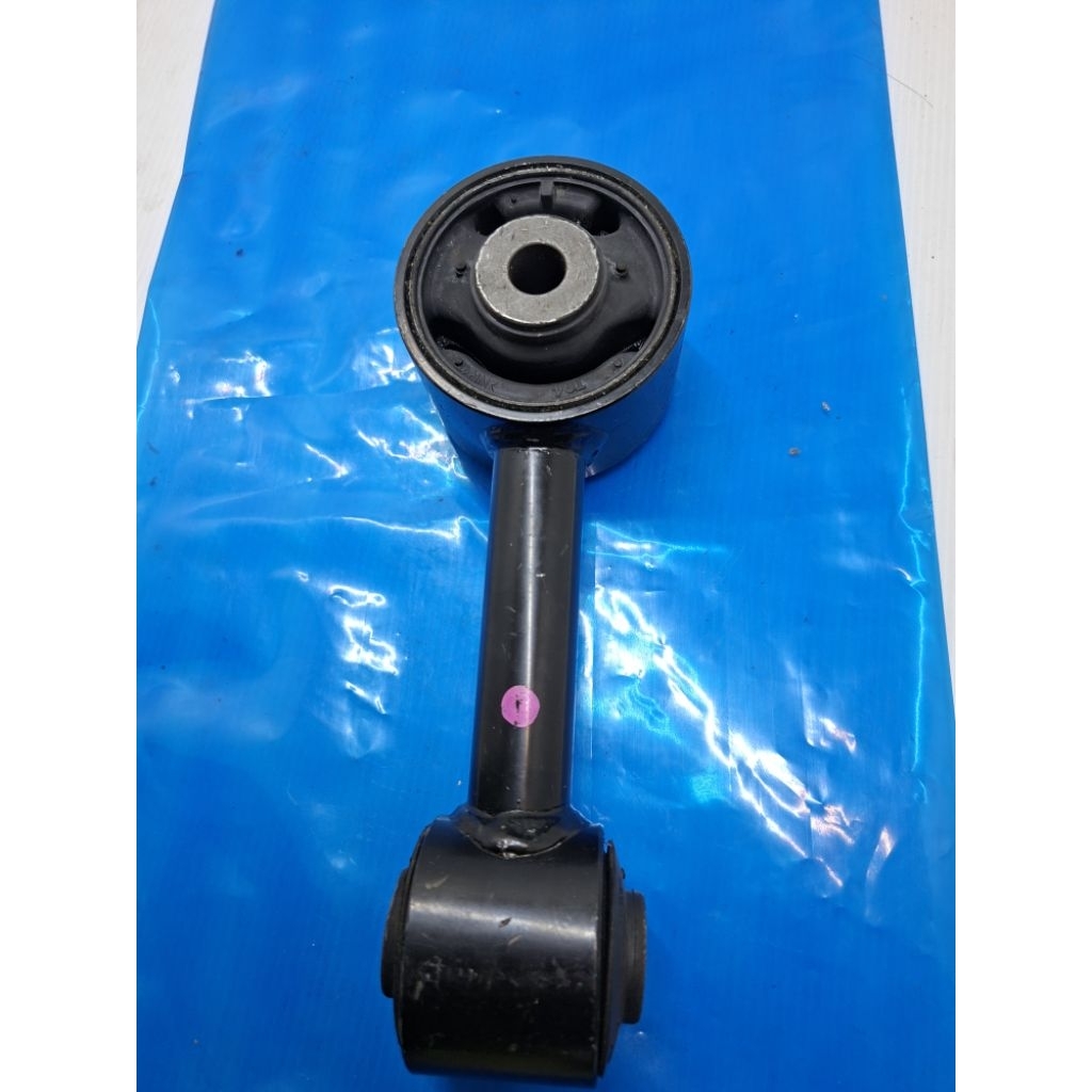 Engine Mounting Tengah Brio Mobilio Manual Original
