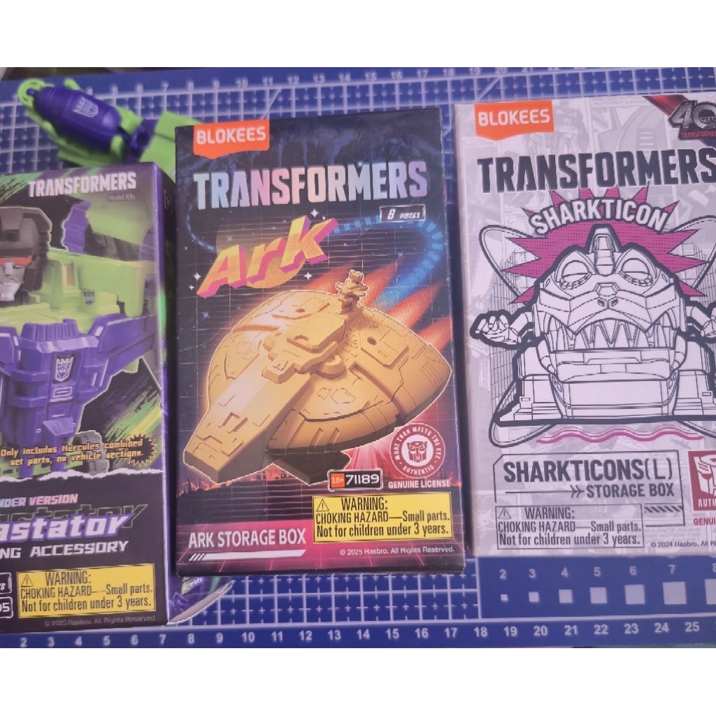 Blokees Transformers Ark Storage Sharkticon Combiner