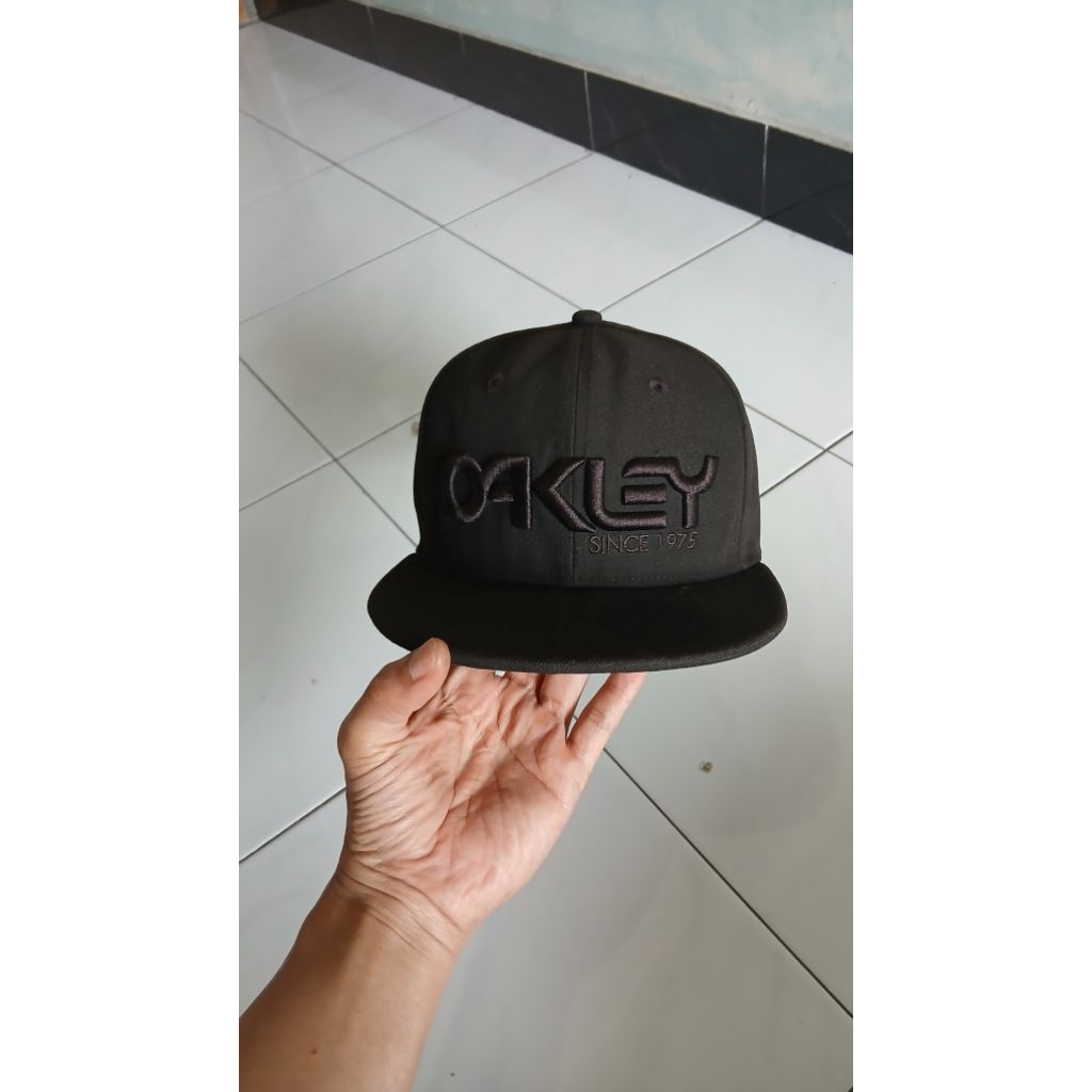 New Era x Oakley 9Fifty Triple Black Hat Snapback Cap Original