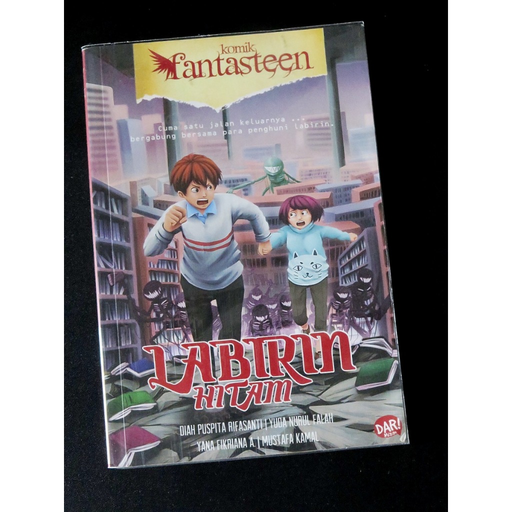 Komik Fantasteen Labirin Hitam - Preloved Bekas