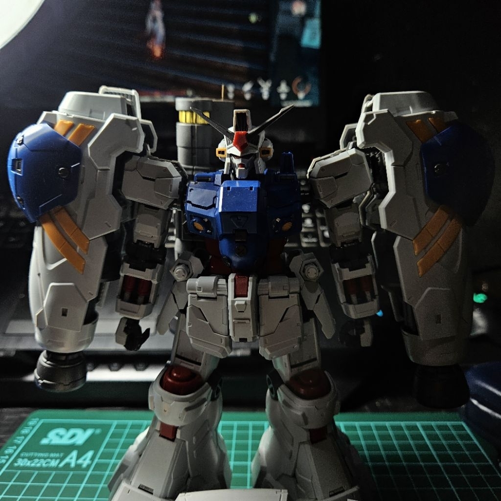 solomon psyhalis / gundam gp02 1/100 second MG not bandai