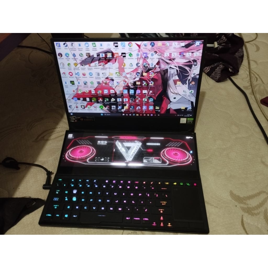 ASUS ROG ZEPHYRUS DUO SE 15 RTX RYZEN