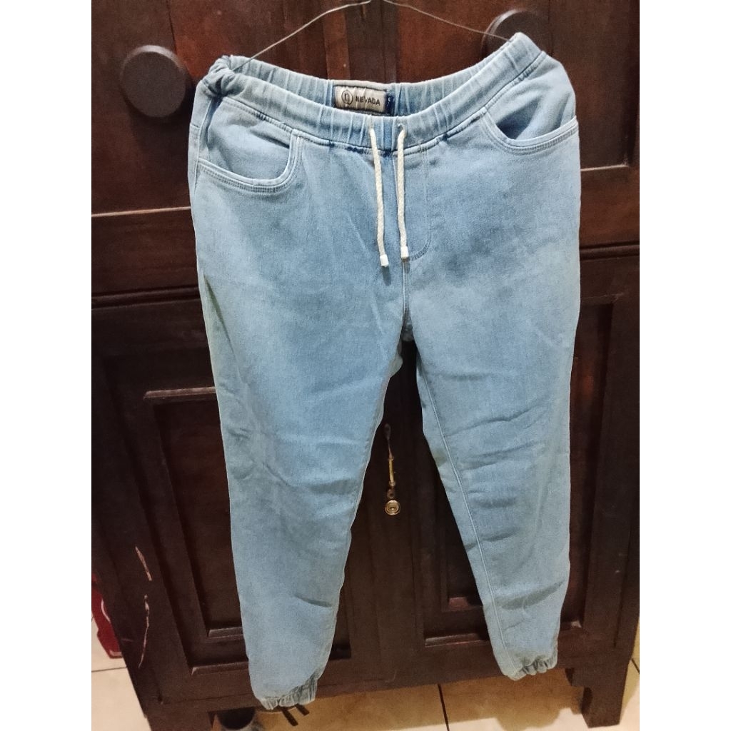 jeans nevada