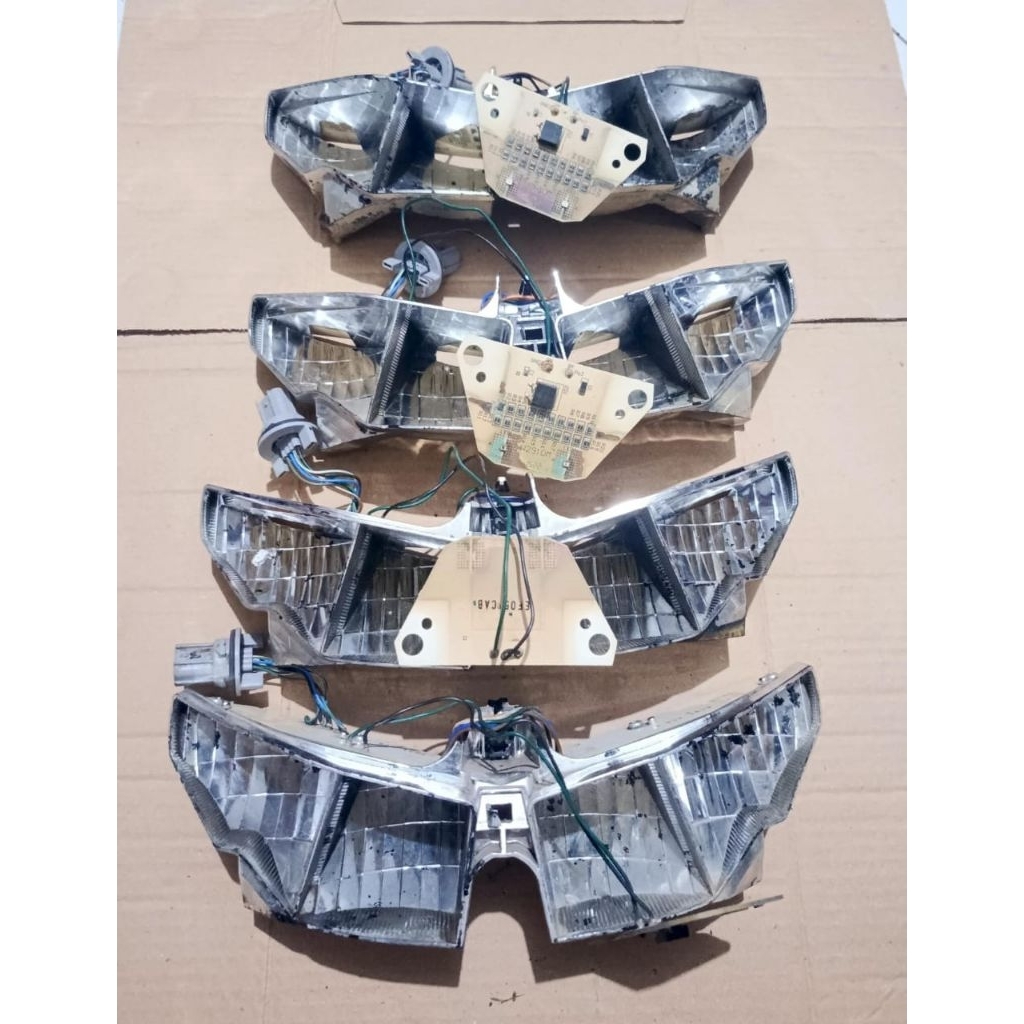 Reflektor Headlamp Vario 125, Vario 150 old 2017 second original[Harga per satuan]