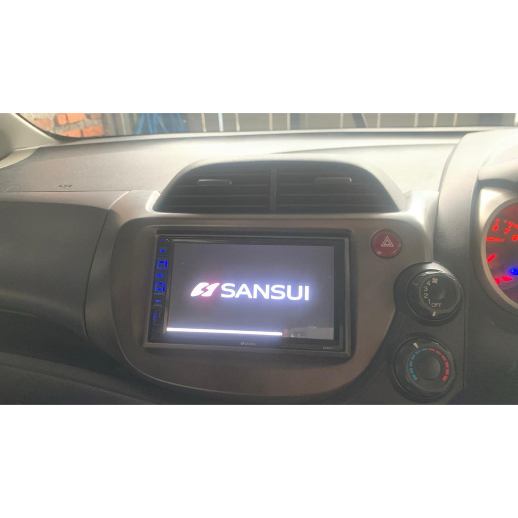 Double din - sansui