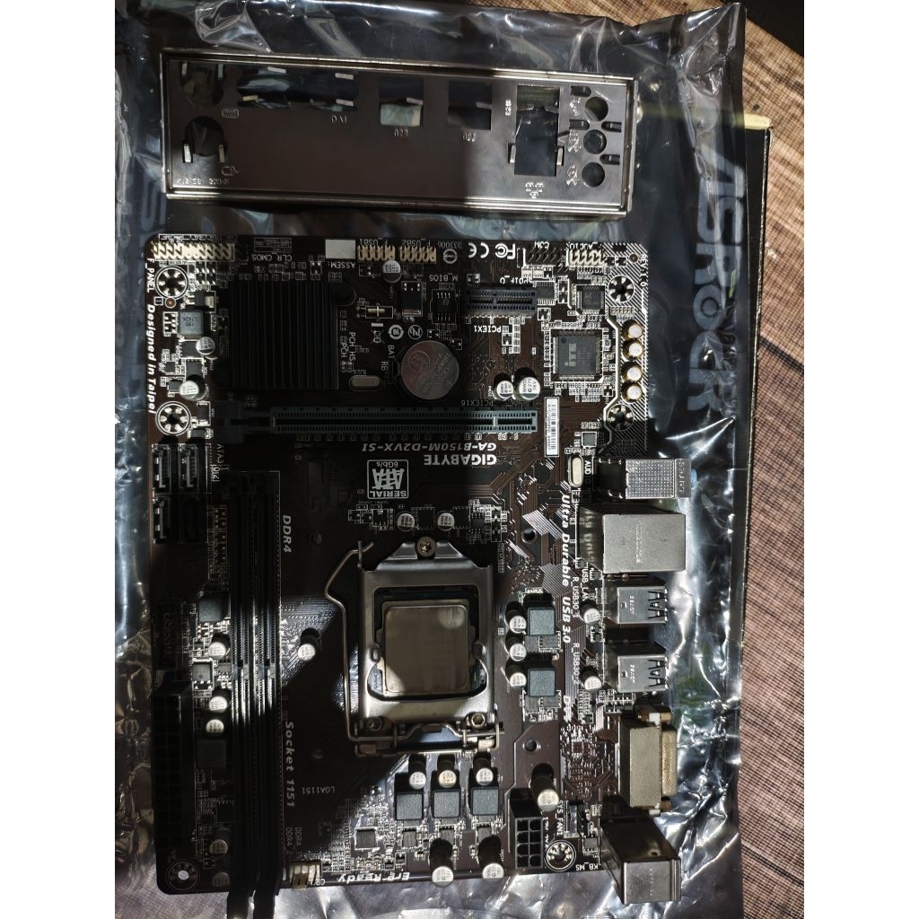 MOBO GIGABYTE
