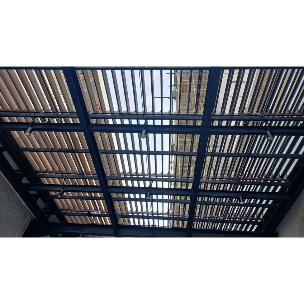 Atap Buka Tutup Aluminium LOVERA