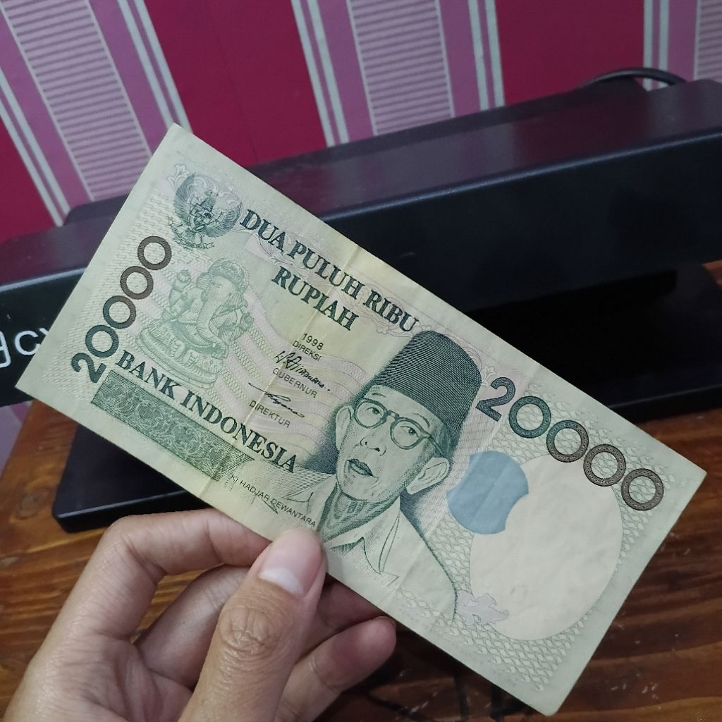 souvenir mahar uang kuno 20000 rupiah kihajar dewantara unik