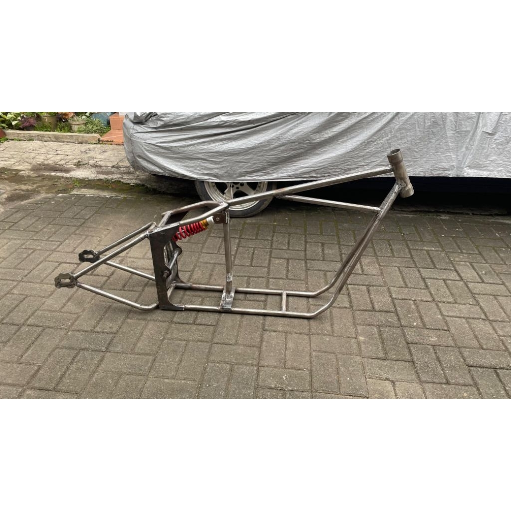Frame chopper rigid dan softail universal (pre order)