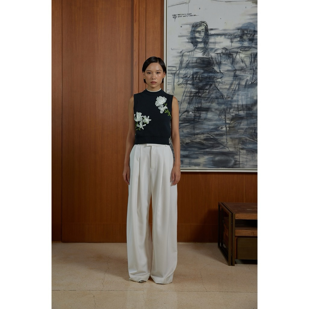 Preloved Official Claude Alison Top