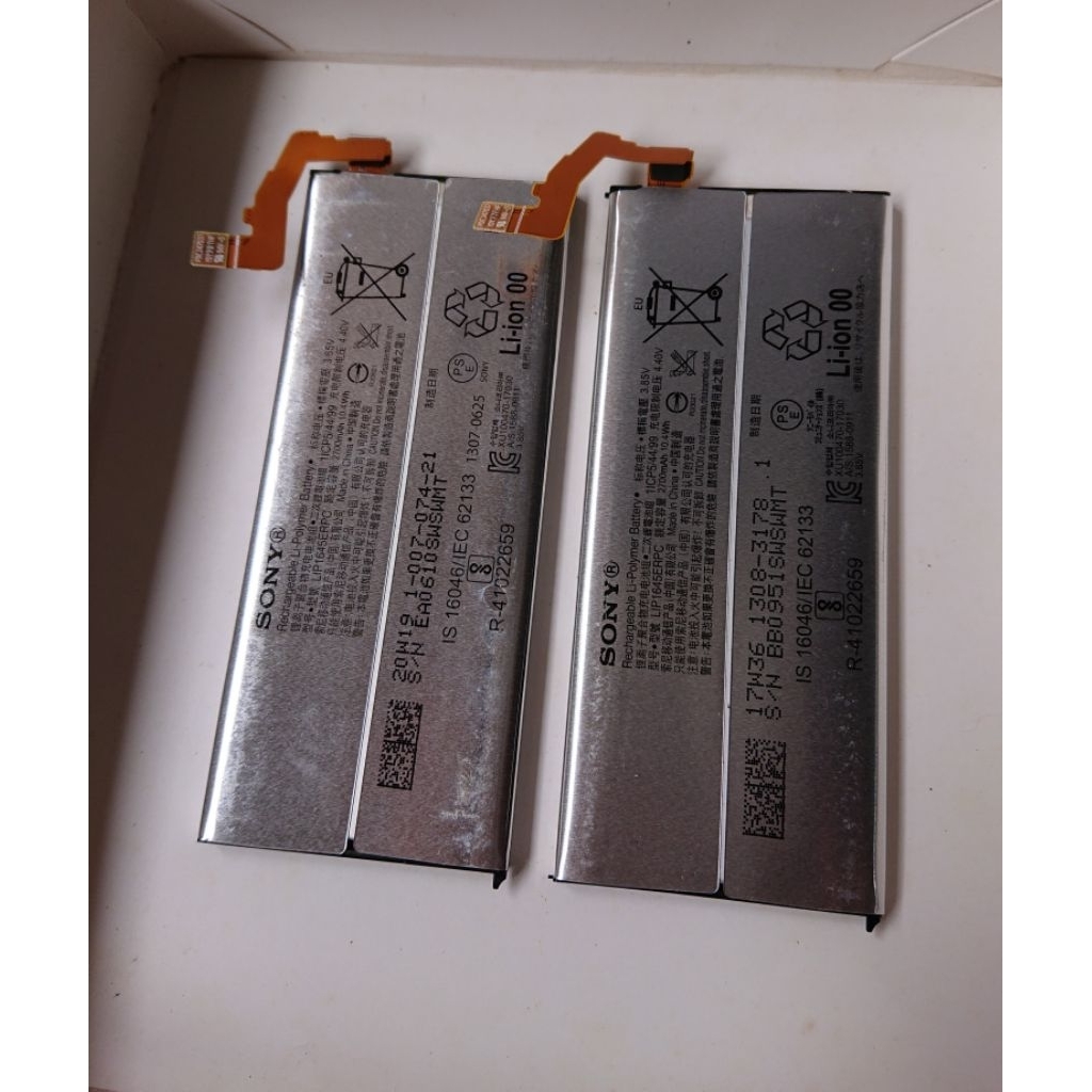 Batre Xperia  XZ1 original copotan