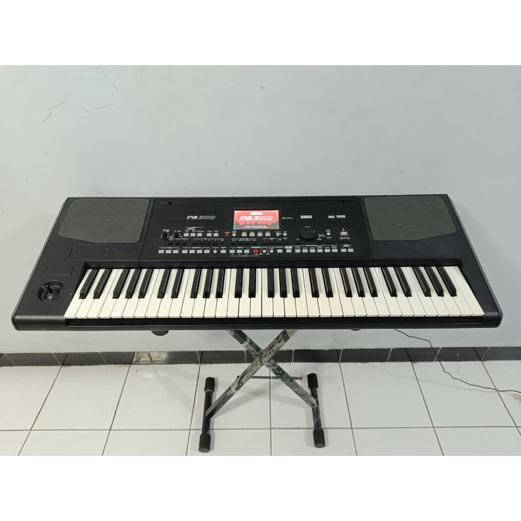 KEYBOARD KORG PA300 SECOND BERGARANSI