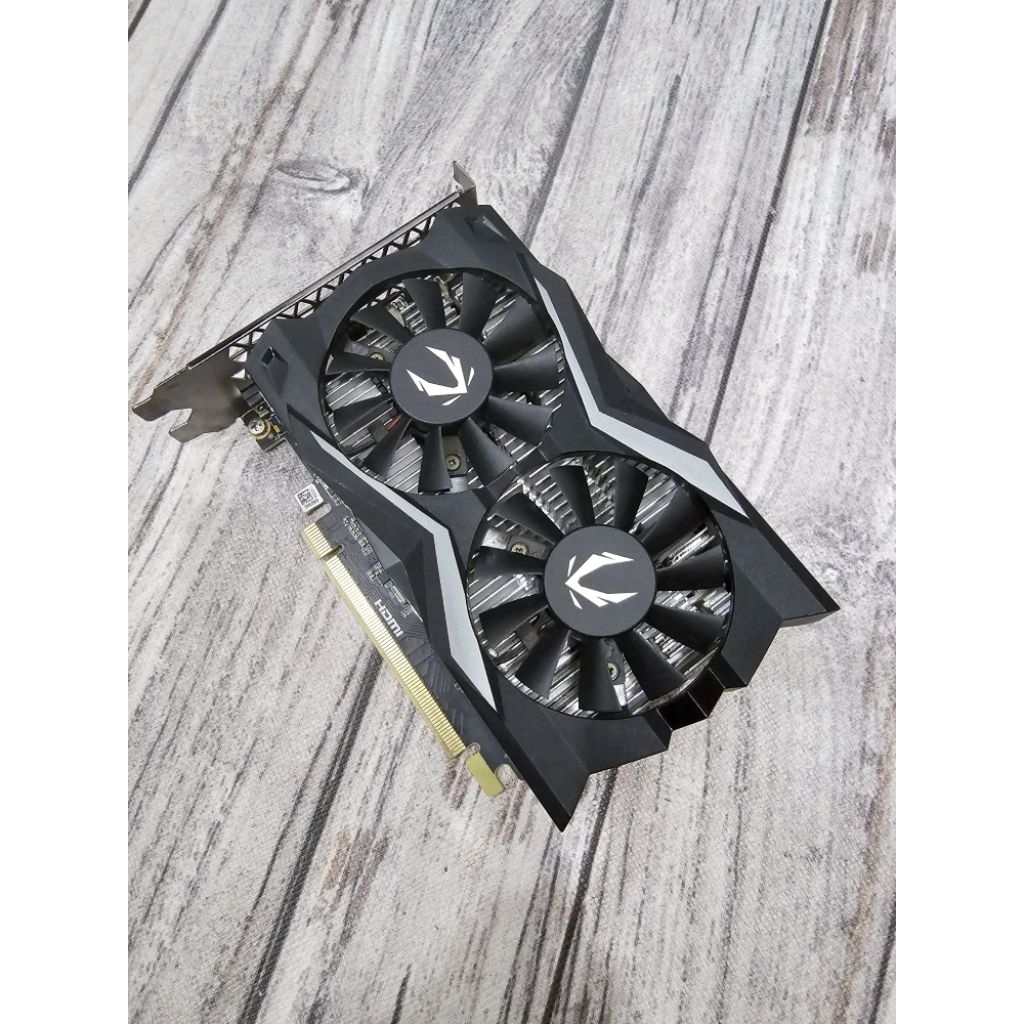 VGA zotac gaming 1650 garansi panjang