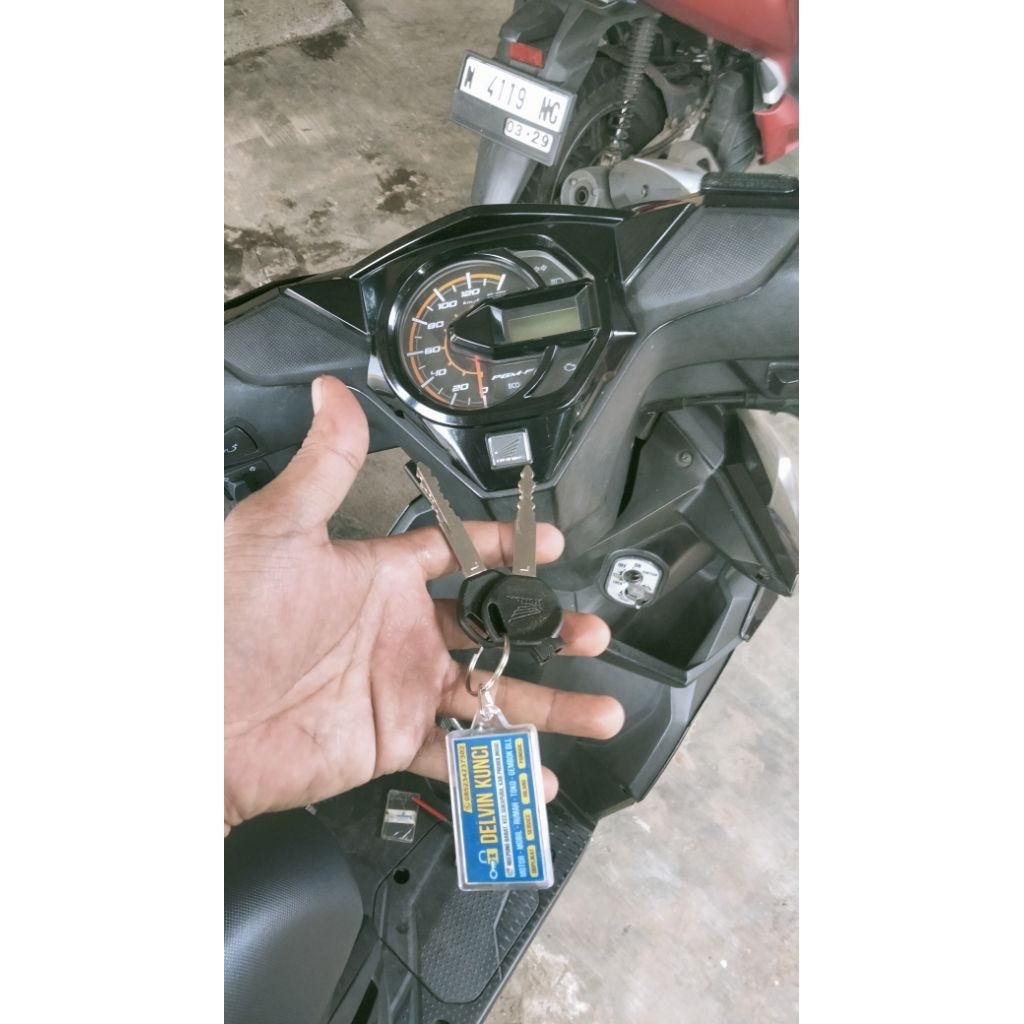 Duplikat Kunci Motor Beat All (kirim foto kunci asli)