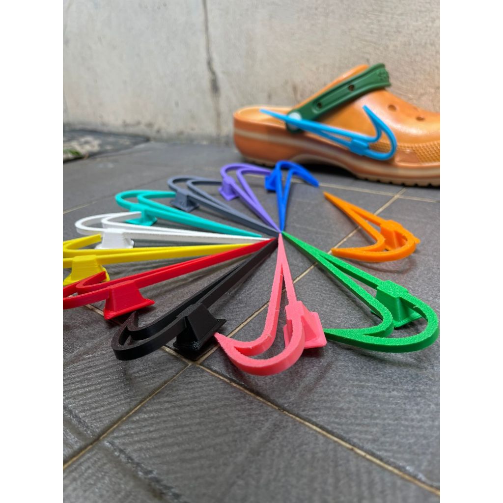 Pin Sandal Samping Pria Wanita Motif Outline | Jibbitz Samping Sendal Crocs