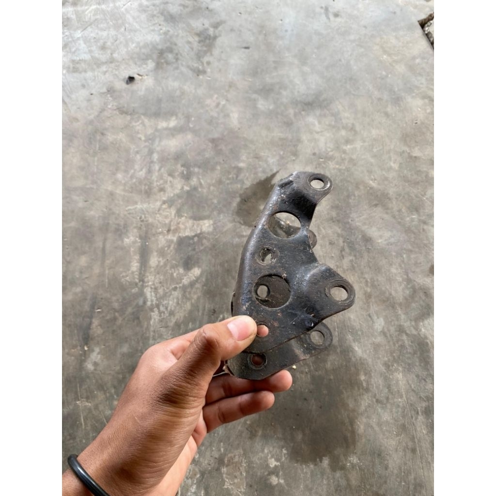 Pangkon mesin ORI copotan megapro