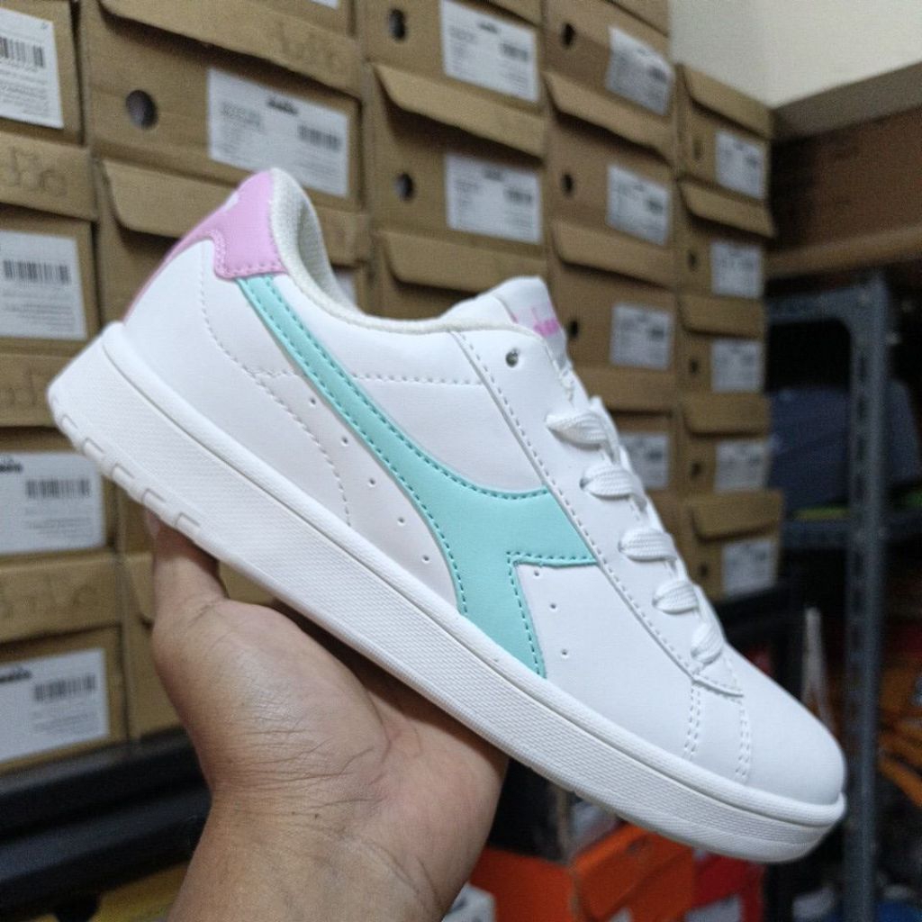 Sepatu Sneakers Wanita DIADORA Novel Off White Original Resmi Sport Station