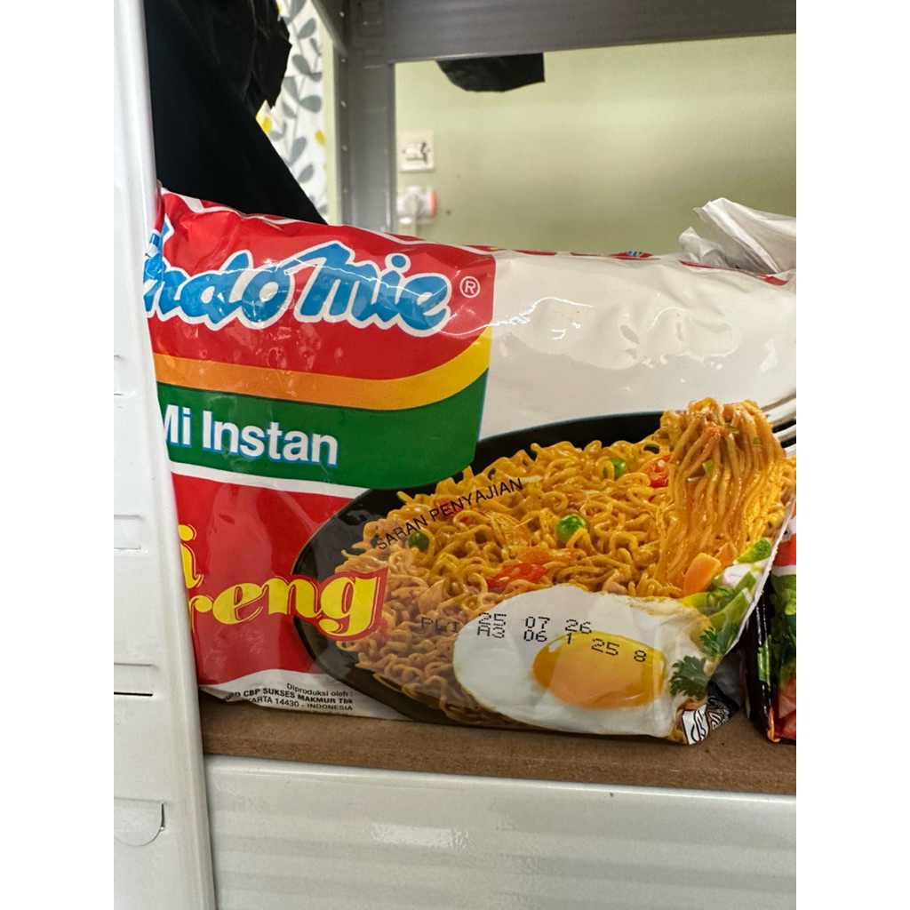 mie instan indomie, sedap ,sarimi semua rasa dan varian