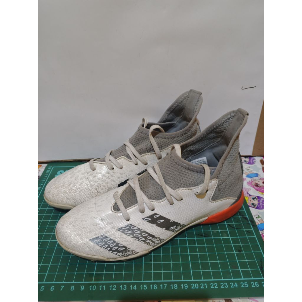 sepatu futsal anak adidas predator