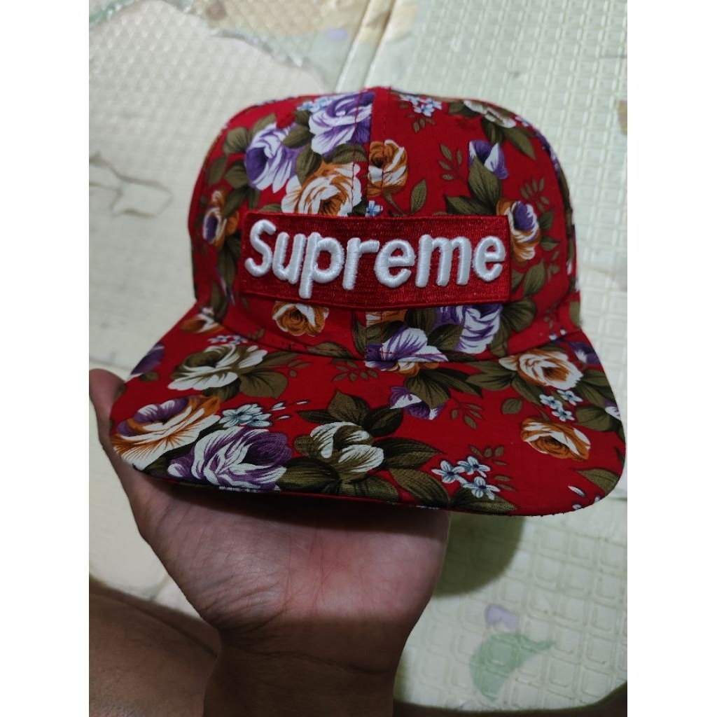Supreme floral snapback topi supreme