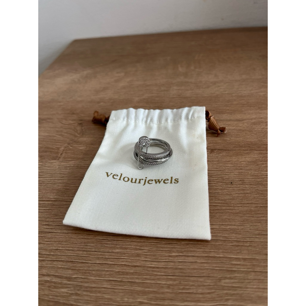 (PRELOVED) Velour jewels | Colette Stack Safety Pin Ring — 18K Gold Plated Copper Cincin