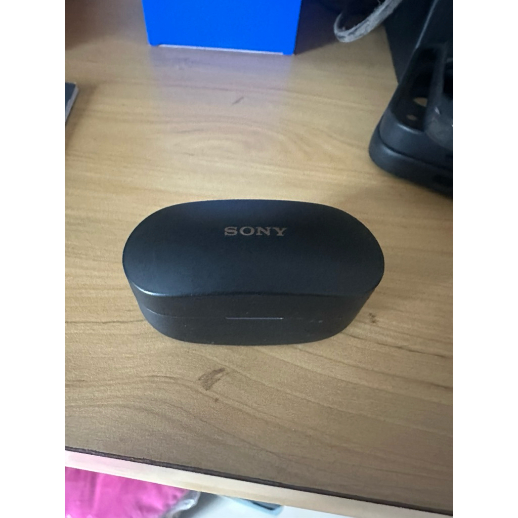 SonyWF1000XM4