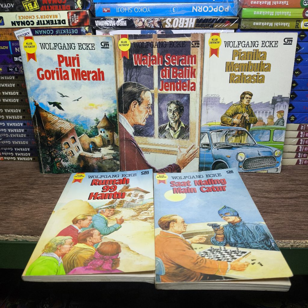 Novel Klub Detektif karya Wolfgang Ecke