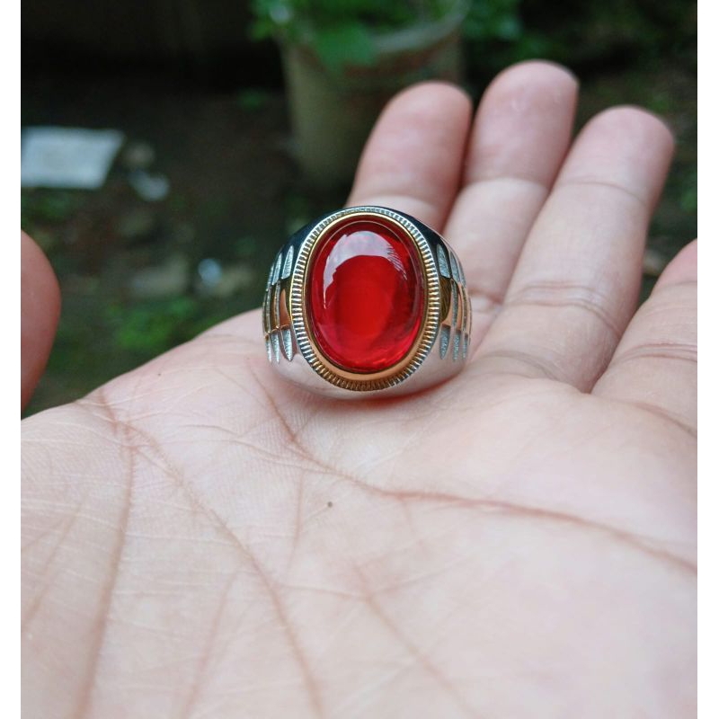 Cincin Siem merah delima