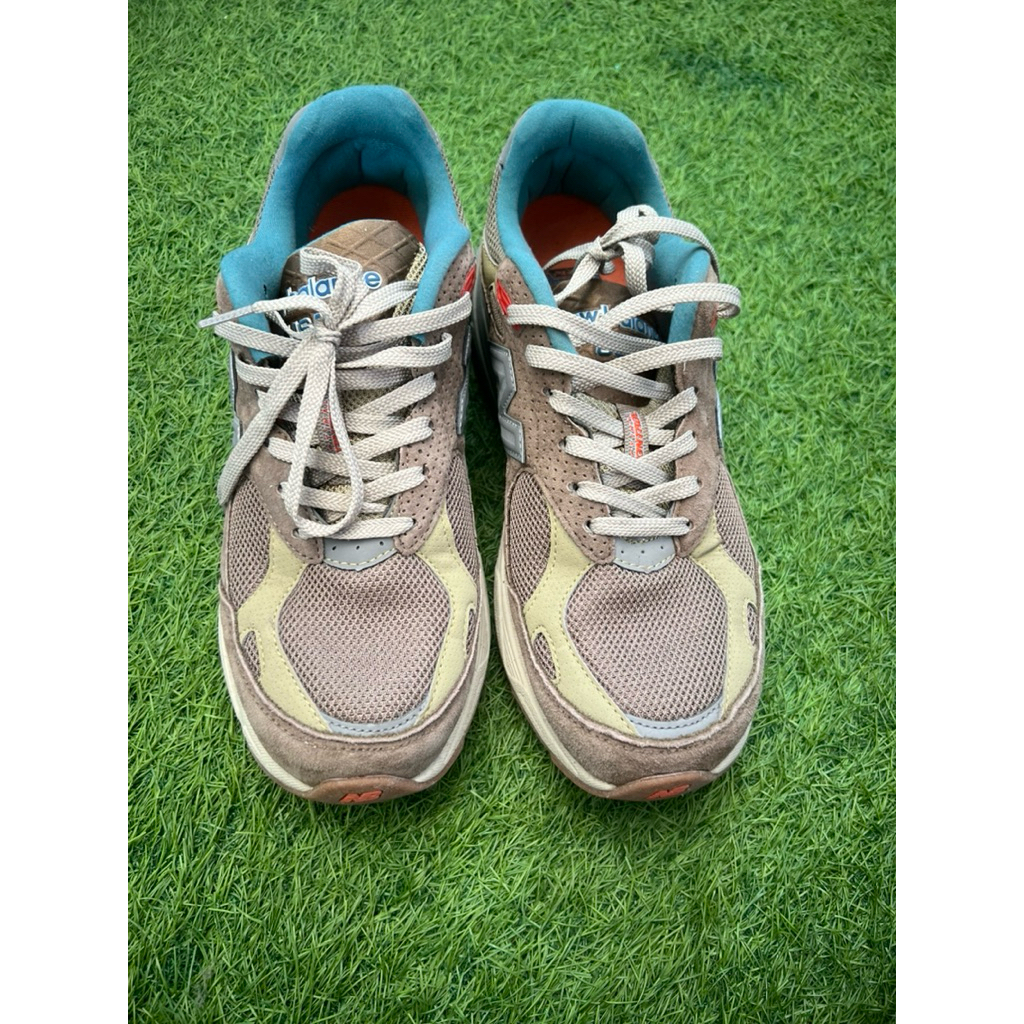 Sepatu NB 990 V3 botega size 43