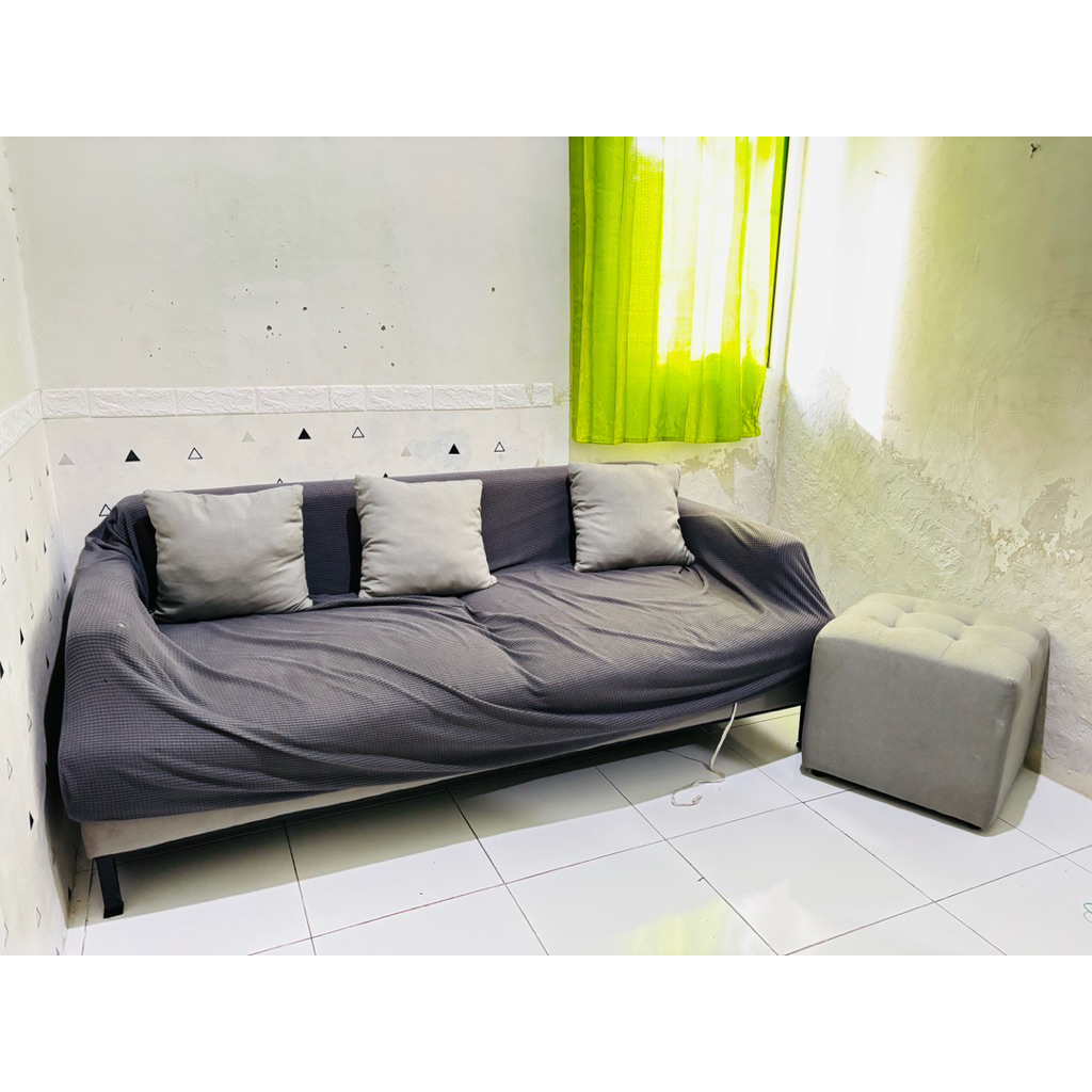 Sofa Ruang Keluarga Tamu Abu Muda 3 Seat 84x180x40 - Second Preloved