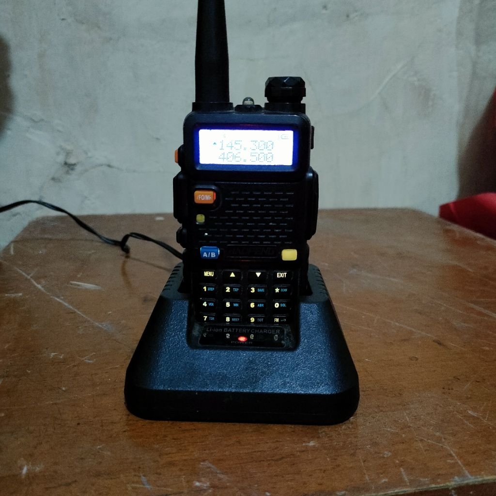 HT Baofeng BF-UV5R Original Second Bekas Pemakaian Minus
