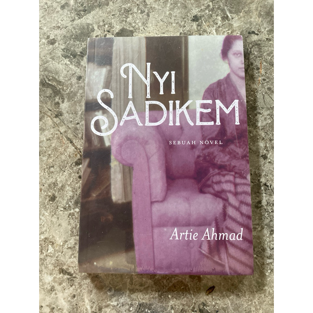 novel by req | nyi sadikem