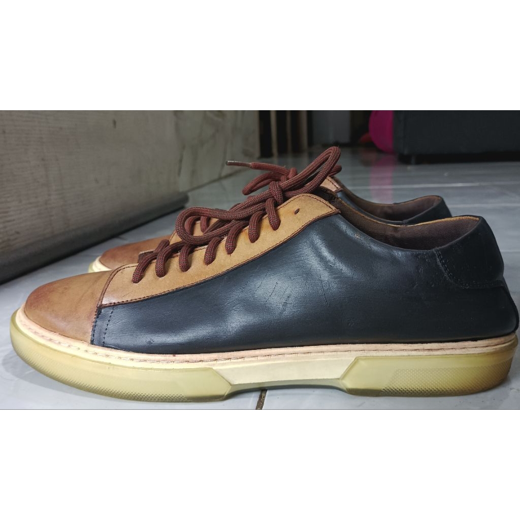 Sepatu Obermain size 45