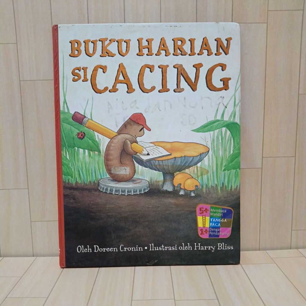 Buku Bacaan AnakBuku Harian si Cacing Doreen Cronin | Harry Bliss