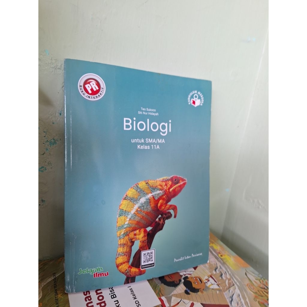 buku PR biologi kelas 11A,PR matematika kelas 11A,PR pendidikan pancasila/ppkn kelas 11B untuk sma/m
