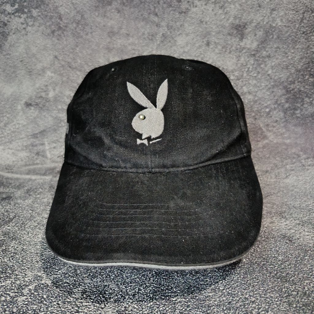 Digidegu Topi Playboy Logo Bordir