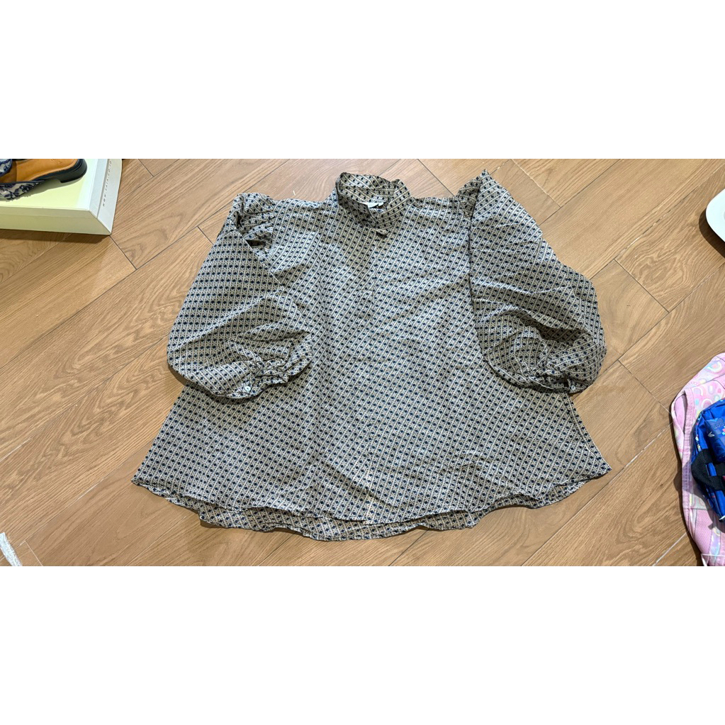 Preloved Blouse Nada Puspita