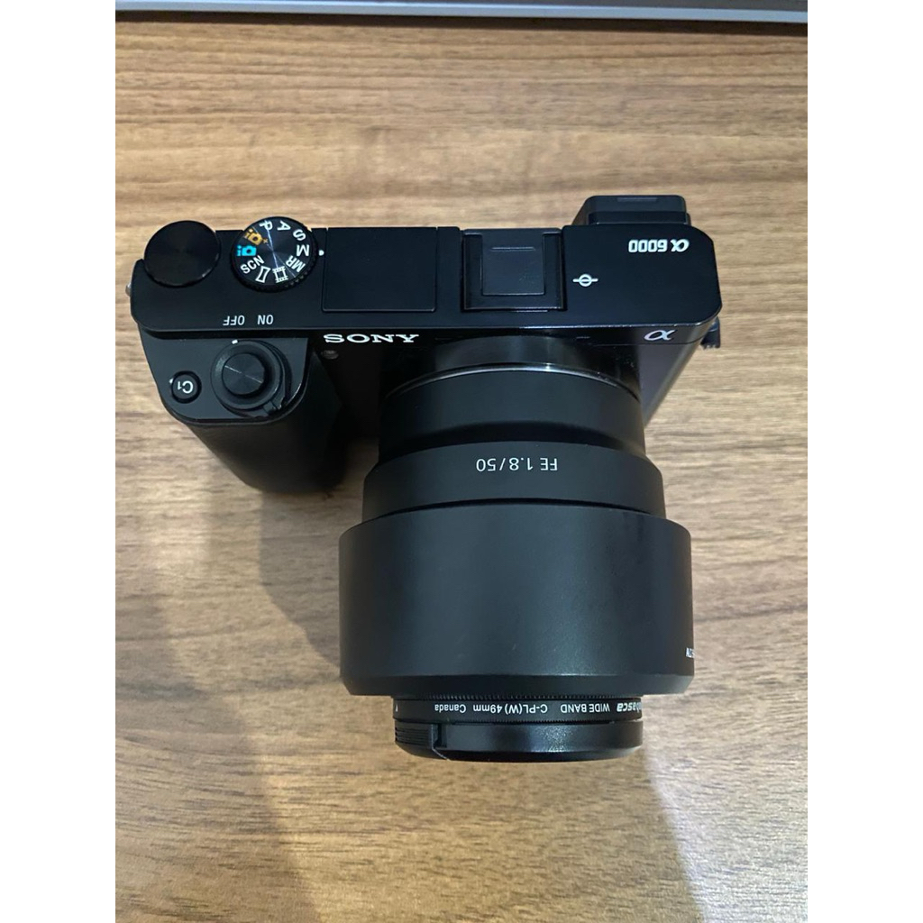 Kamera Sony A6000 dan lensa fix 50mm f 1.8 preloved second