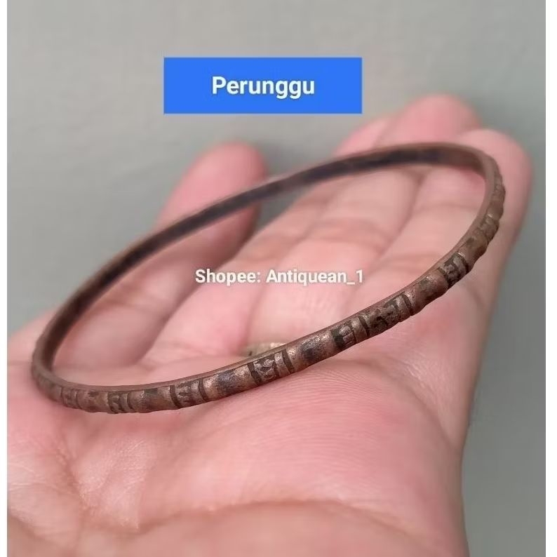 Gelang perunggu kuno sepuh temuan sungai 7