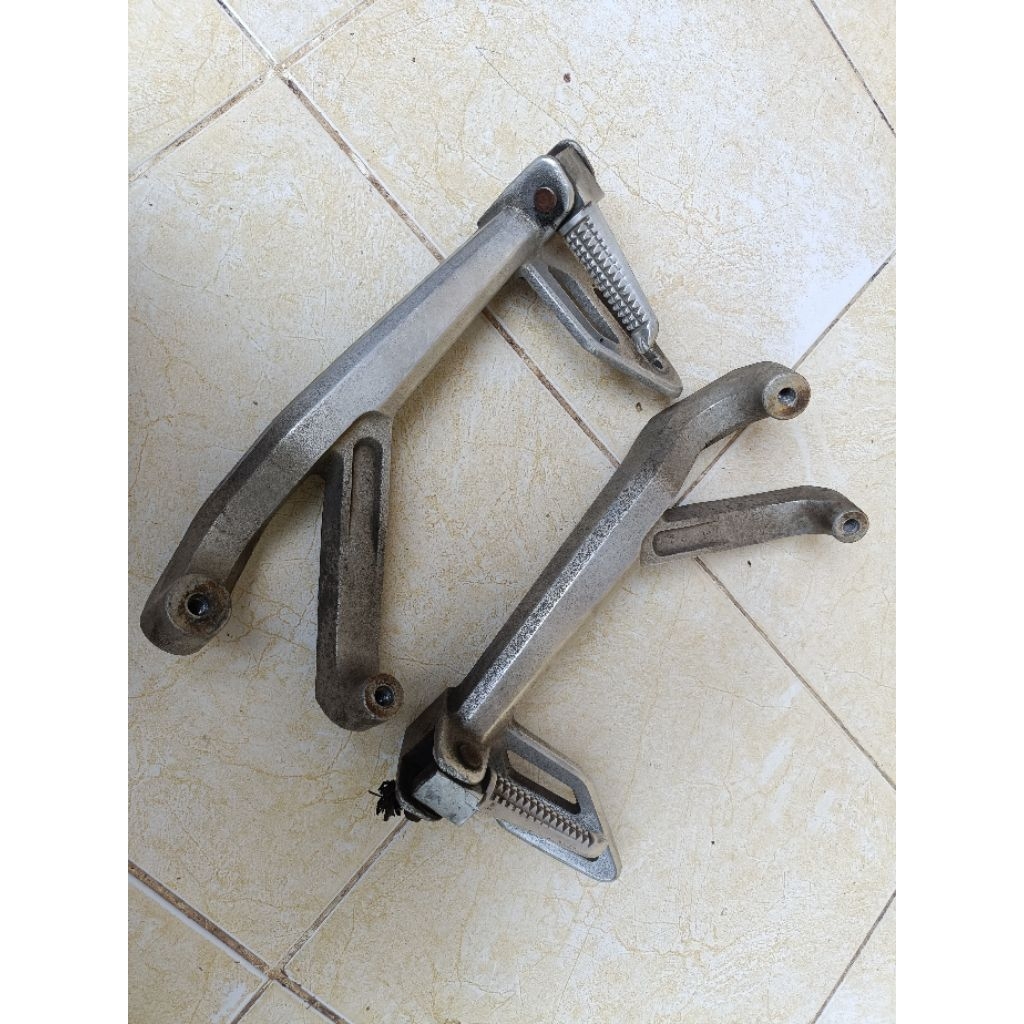 Footstep belakang r15V3