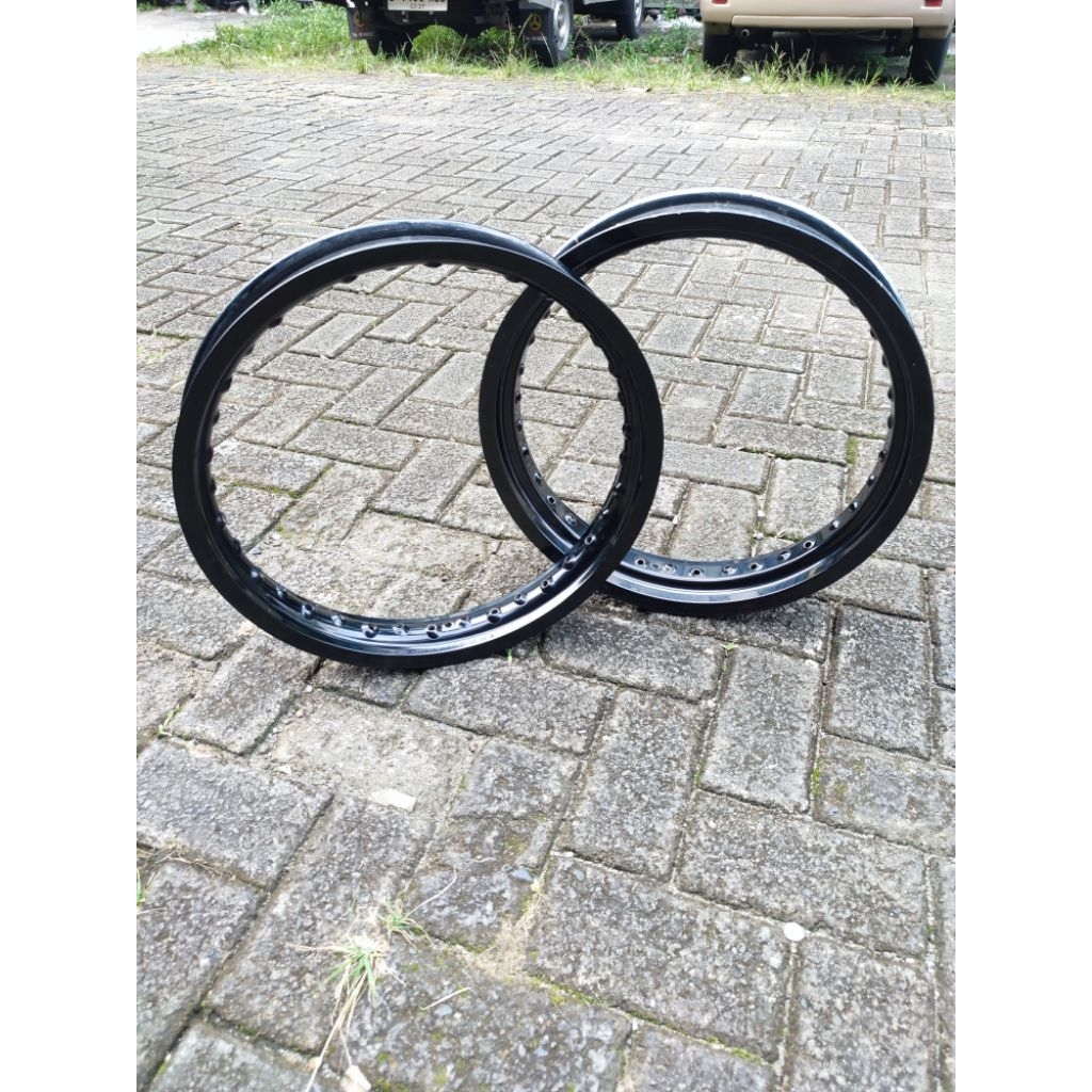 velg tk Takasago exel asia R17x2.15 - 3.00 hole 36 ori bekas