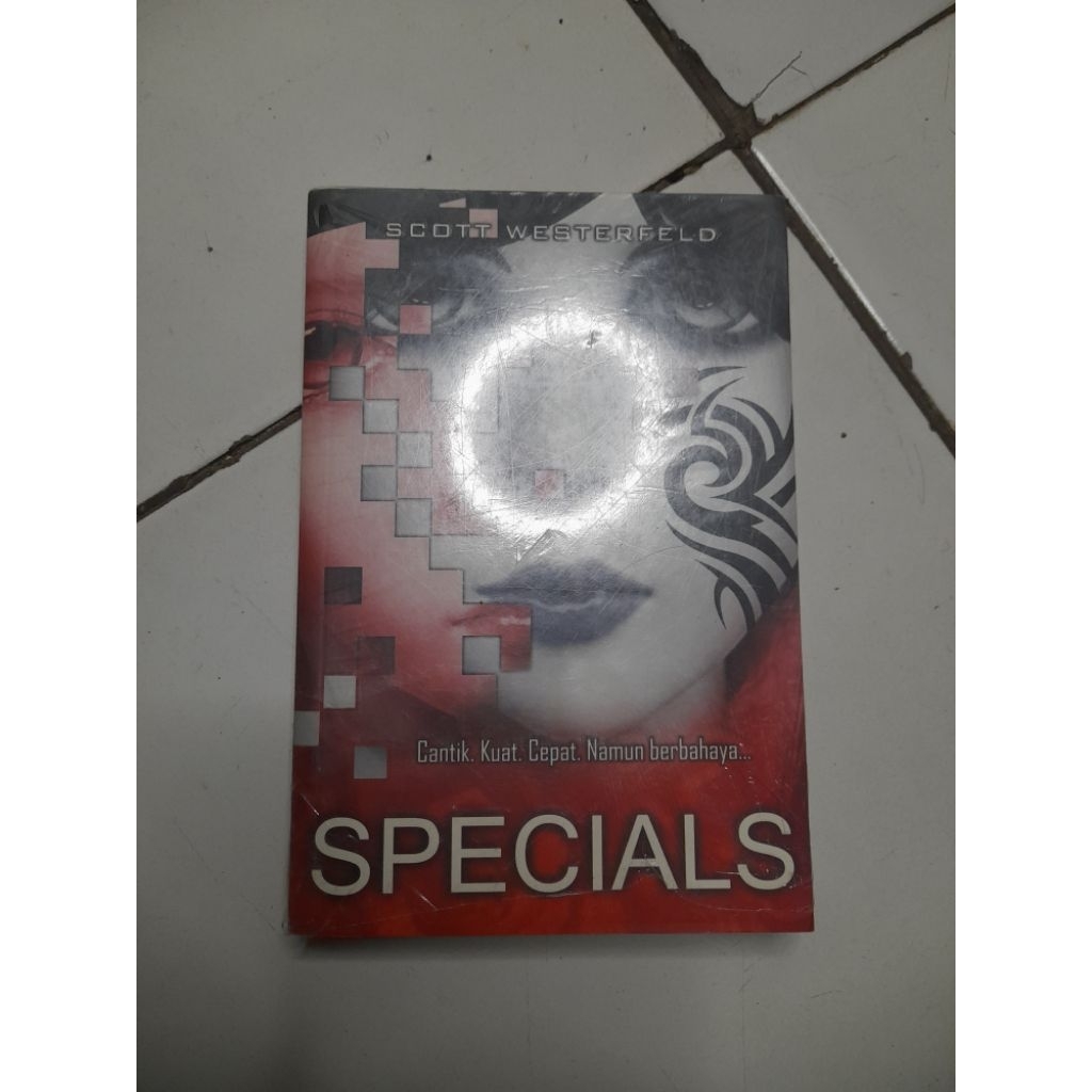 SPECIALS • SCOTT WESTERFELD