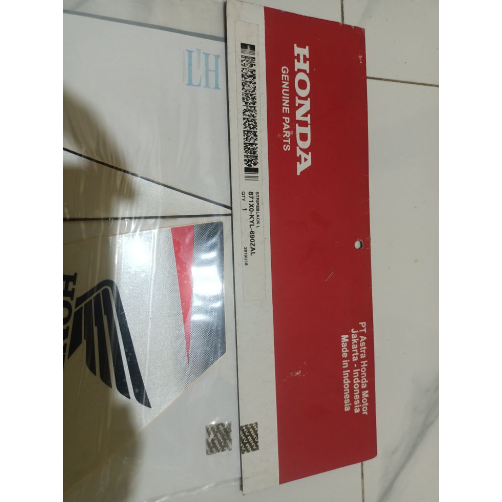 Striping Stiker Kiri Supra X 125 R Honda R Spirit Of Riding Performance Stripe Black L 871X0-KYL-690