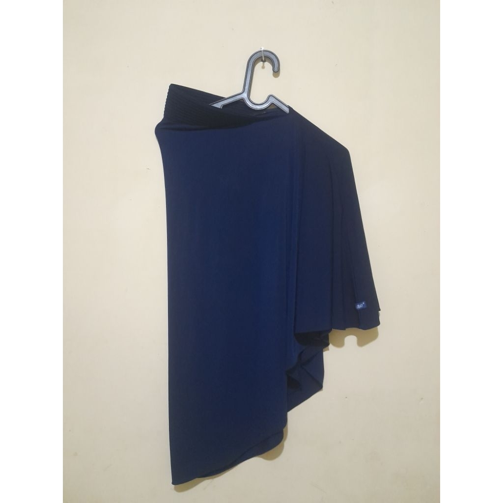 Hijab Bergo Instant Biru Dongker