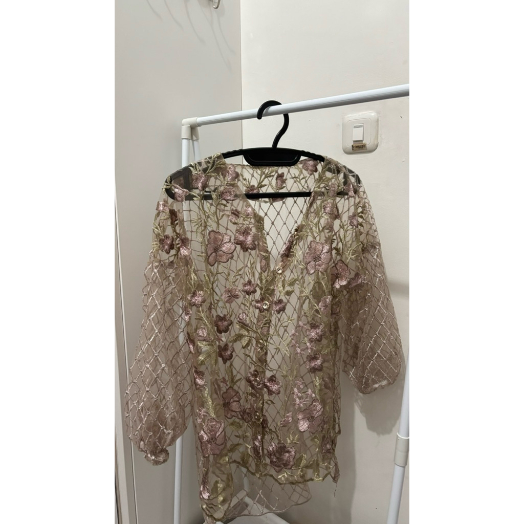 [Preloved] Outer Flowers Brukat Tile Bordir