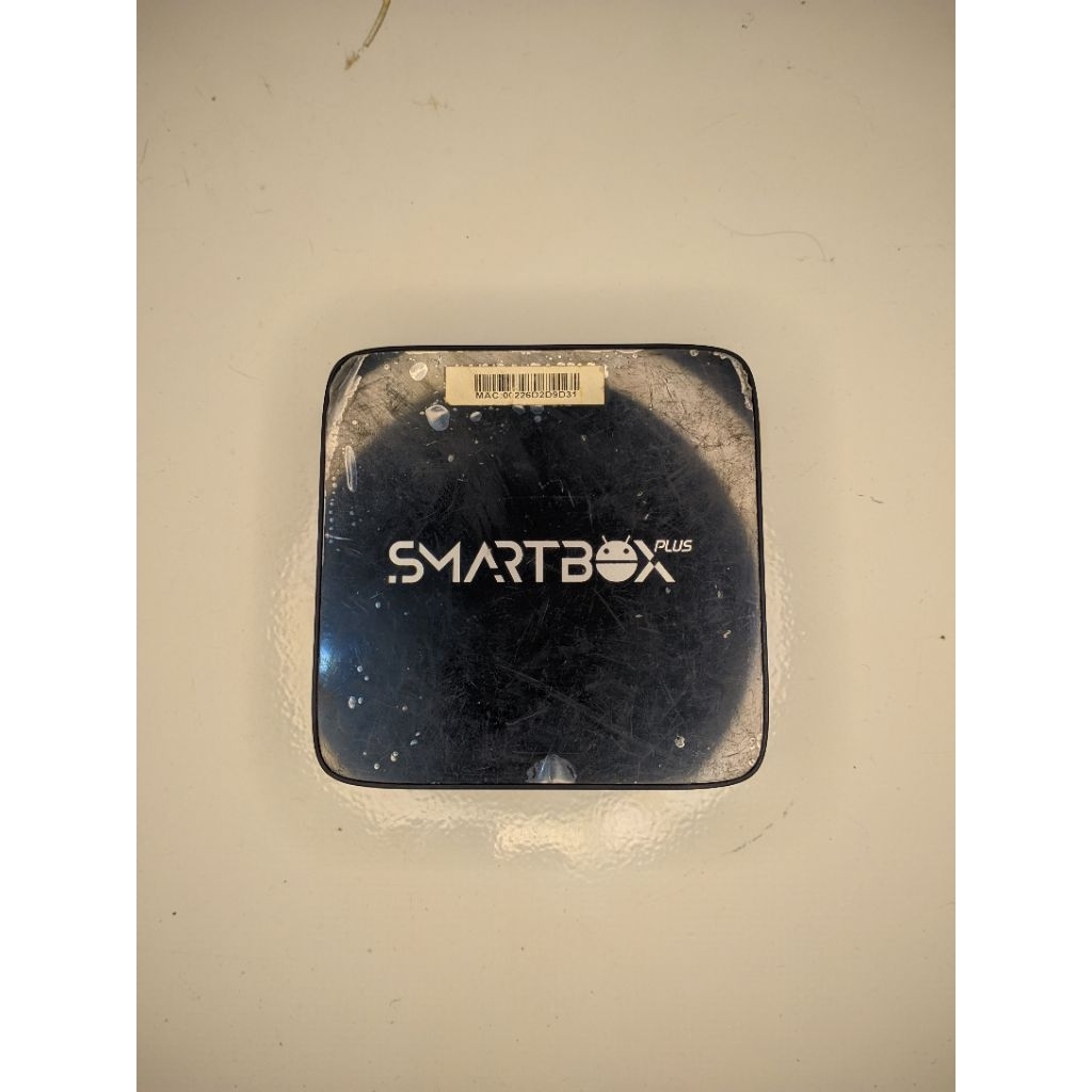 TV BOX ANDROID SMARTBOX PLUS AKARI AX-116AMQ