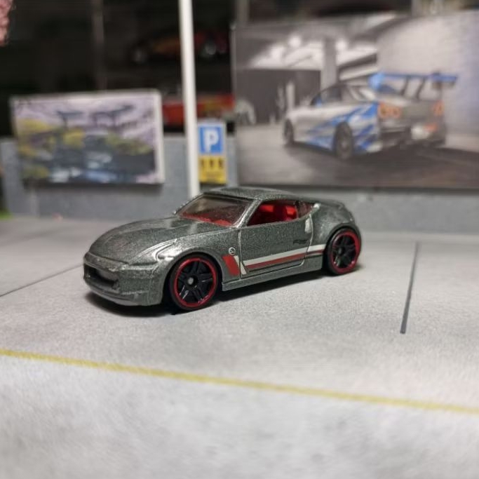 hot wheels nissan 370 z grey