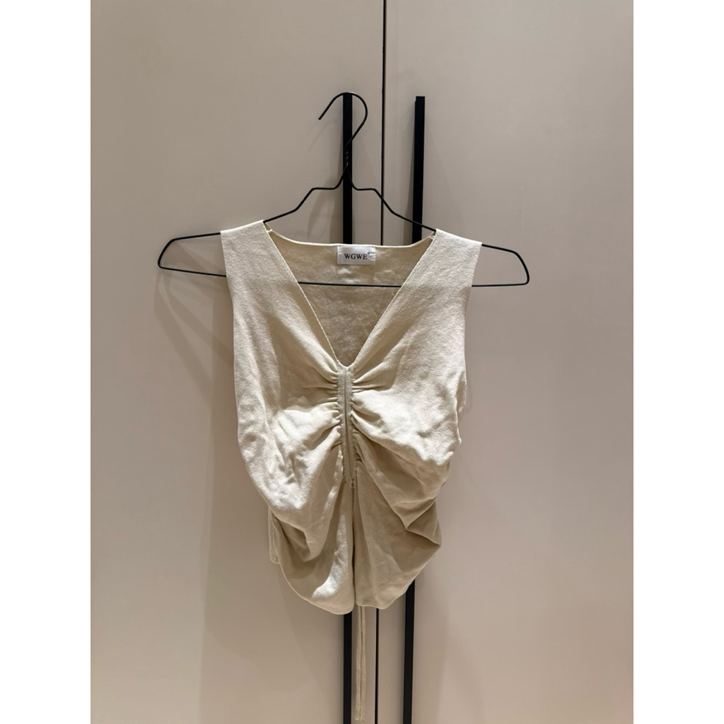 tank top beige (no brand)