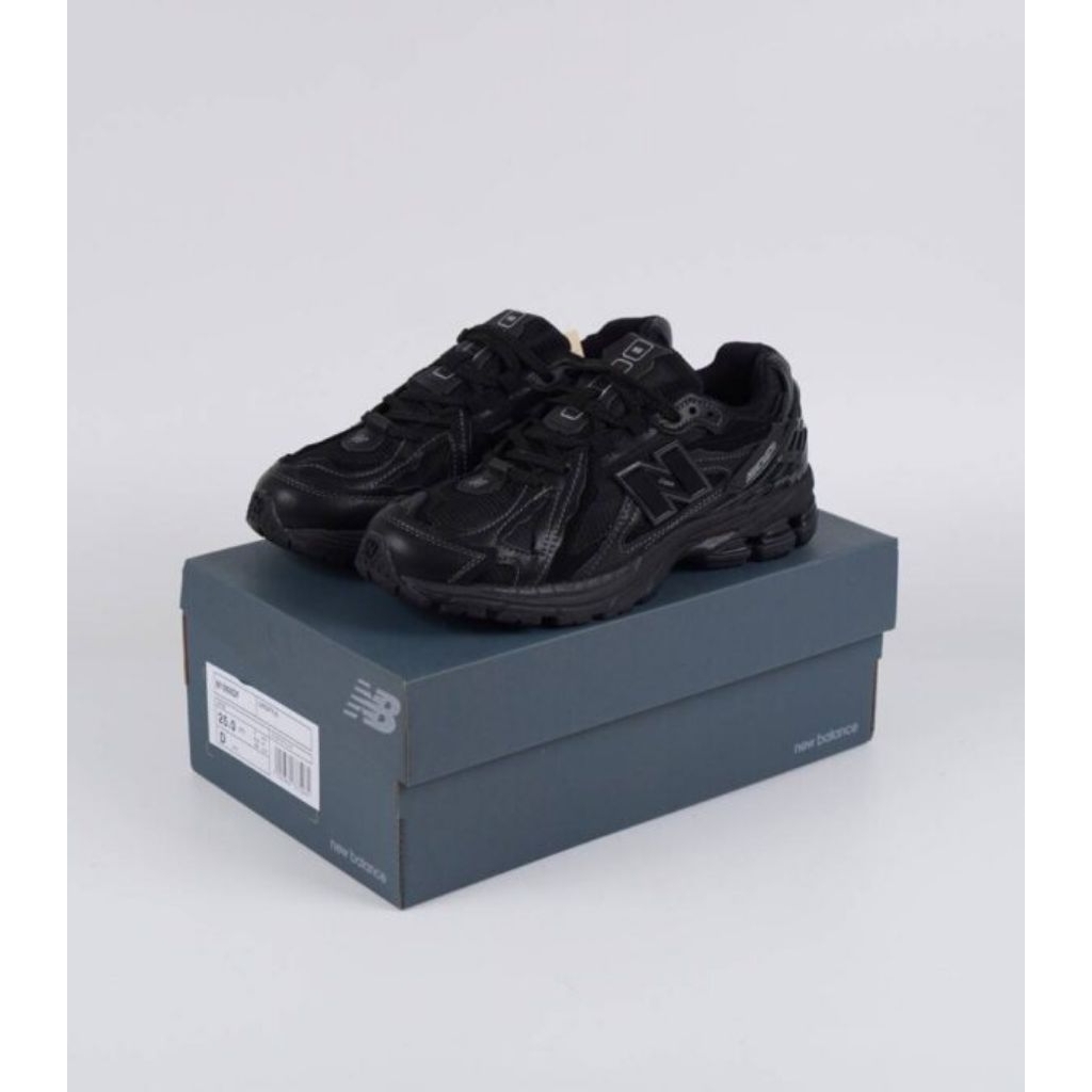 New Balance 1906D Protection Pack “Triple Black”
