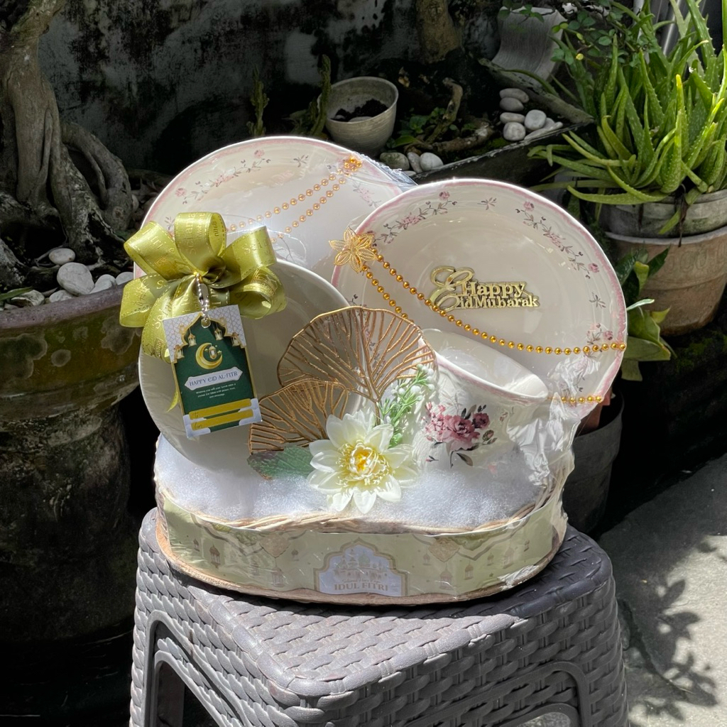 Parcel Keramik Pecah Belah | Parcel Piring Set mangkok Cangkir | Hampers Idul Fitri Imlek Nyepi Galu